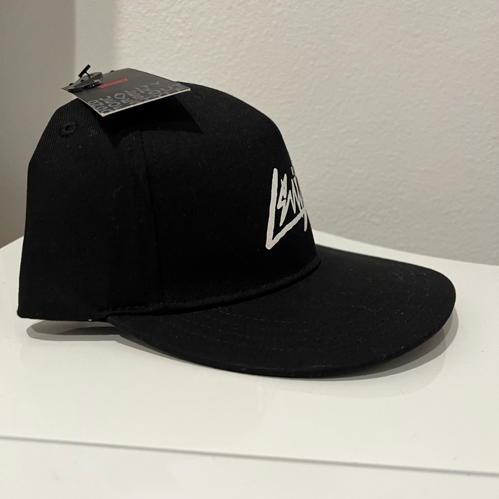 Levi’s SnapBack NWT - Picture 3 of 9